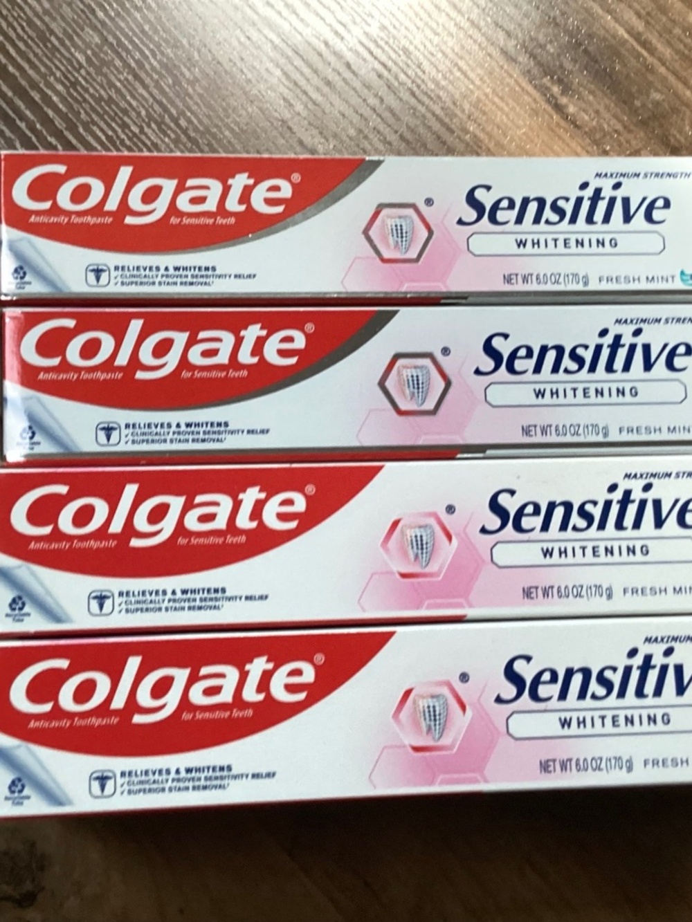 Colgate Sensitive Whitening Toothpaste 6oz Fresh Mint Gel Pack of 4 NEW